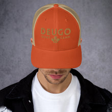 Load image into Gallery viewer, Deugo Trucker Cap - Oak&Feather